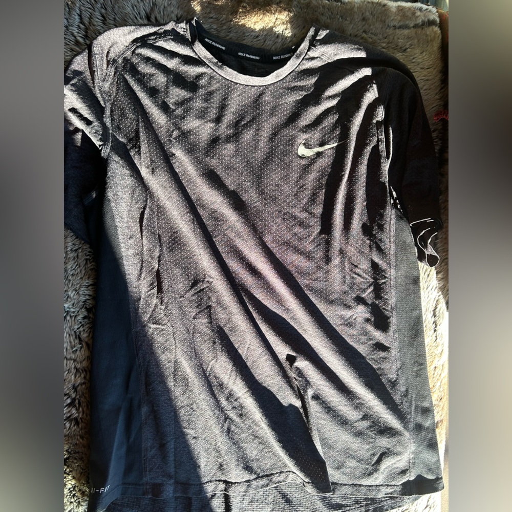 Nike metal black shirt